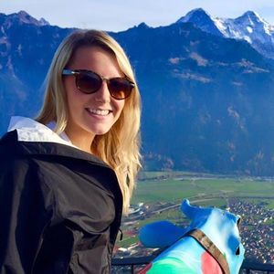 Meet your Posher, Caroline