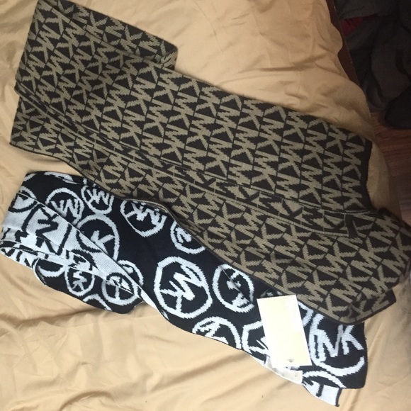 Michael kors scarfs .. 2 for 1!!