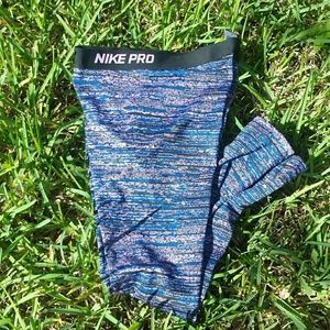 Nike pro hyper warm pants size M