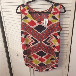 Cute button detail top