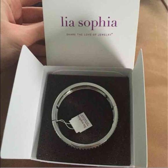 Lia Sophia bangle - Picture 3 of 4