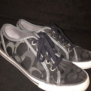 Coach shoes never worn