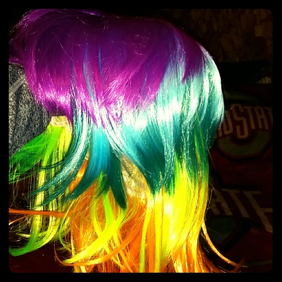 Colorful wig layered