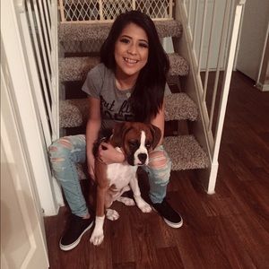 Meet your Posher, Loretta