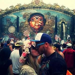 Meet your Posher, Elliott