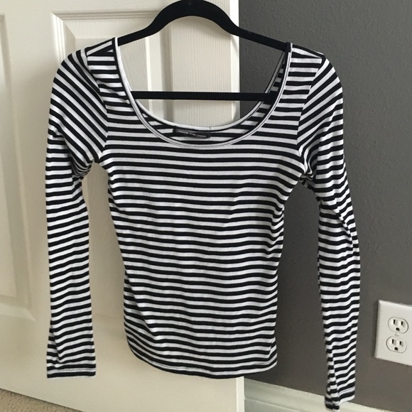 Striped stretch long sleeve with low back