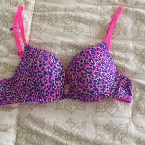 32 A, push up bra