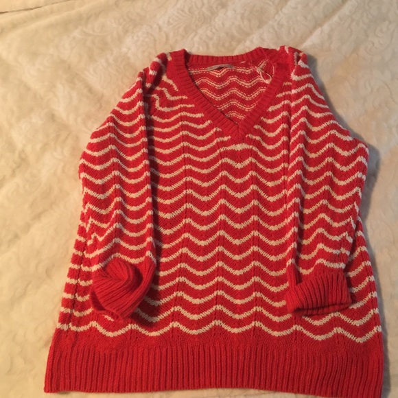Gap vneck sweater