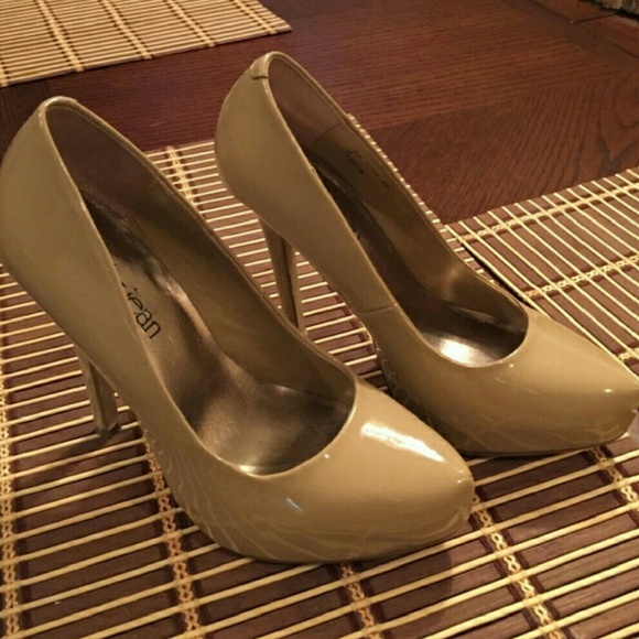 Cathy Jean Platform Nude Pumps