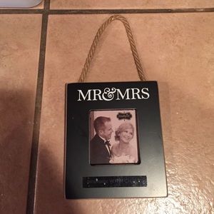 Mr & Mrs picture frame