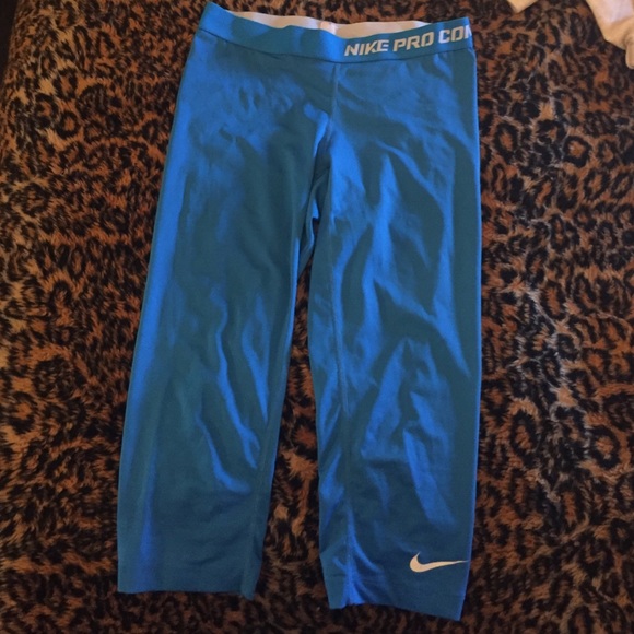 Nike pro Capri