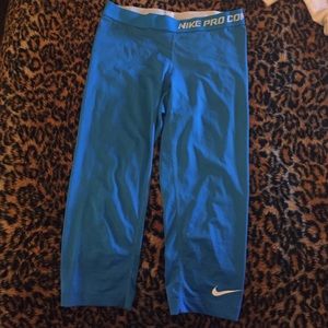 Nike pro Capri