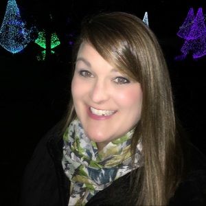 Meet your Posher, Lori