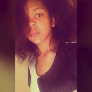 Meet your Posher, Hazel