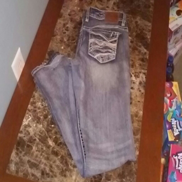 Maurices jeans