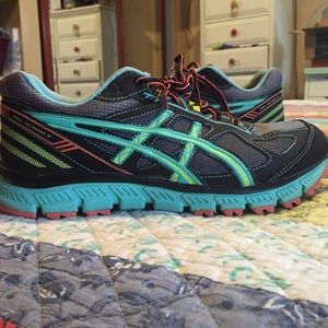 Asics running tennis shoes
