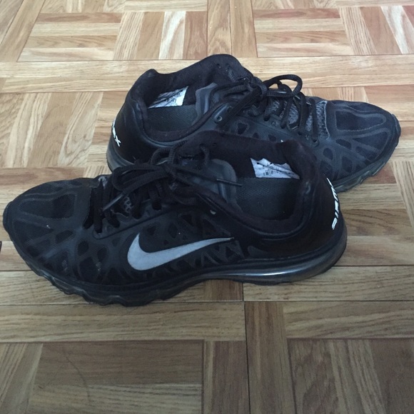 BLACK Nike AirMax sneakers - Picture 1 of 4