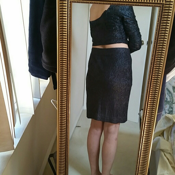 N.Y.C. size 2,4,6 - Picture 4 of 4