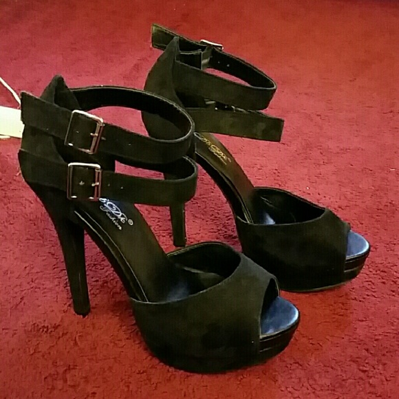 SOLD!!!!! - Picture 4 of 4