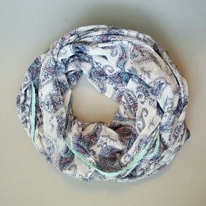 American eagle circle scarf