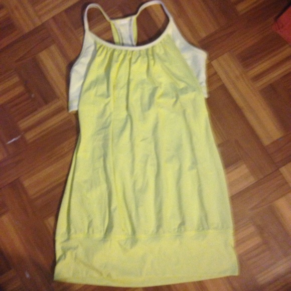 new lululemon tank with bra