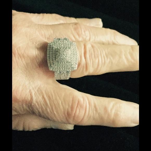 💕 White Sapphire Platinum Sterling Silver Ring 💕 - Picture 4 of 4