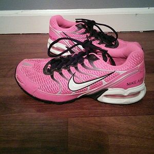 Nike air torch 4 running ahoes