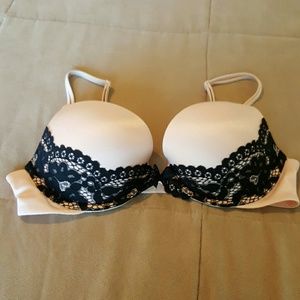 Victoria's Secret Pink Lace Very Sexy Pushup Bra