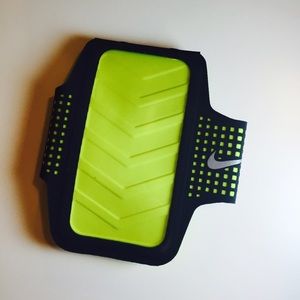Nike arm running band