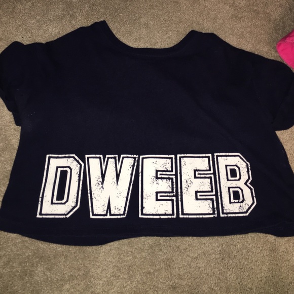 dark blue crop top