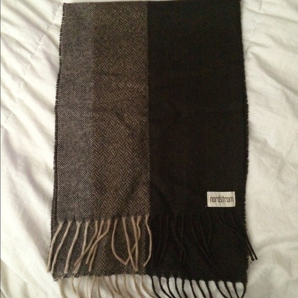 Vintage Nordstrom scarf