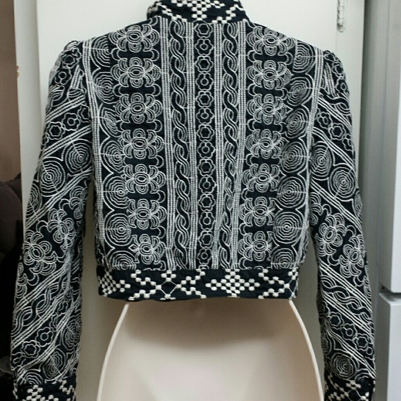 (Sold) Nanette lepore embroidered blazer crop top - Picture 3 of 4