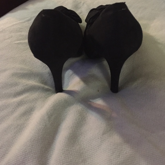 Heels - Picture 4 of 4