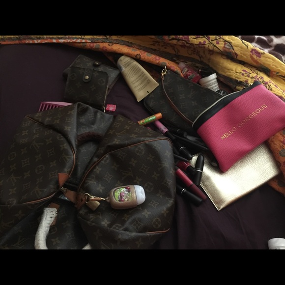 What's in your Louis??? NOTHING OR EVERYTHING