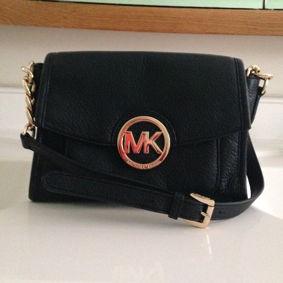 MICHAEL Michael Kors Small Margo Messenger - Picture 1 of 4
