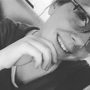 Meet your Posher, Holly