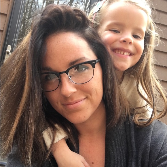 Meet your Posher, Tabitha