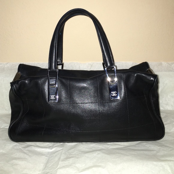 Chanel Purse - Picture 1 of 4