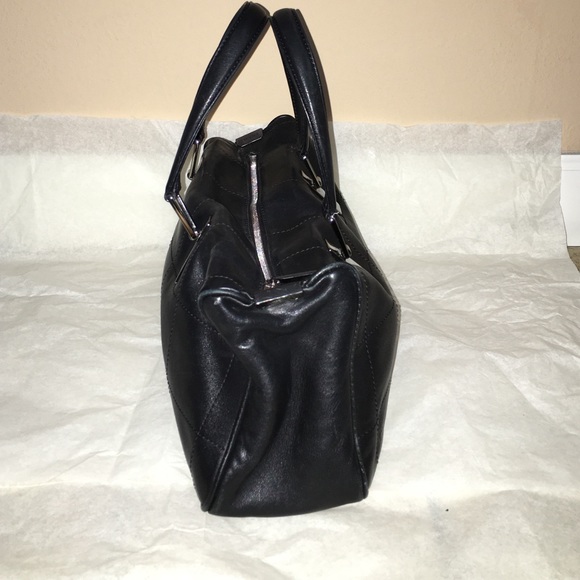 Chanel Purse - Picture 2 of 4