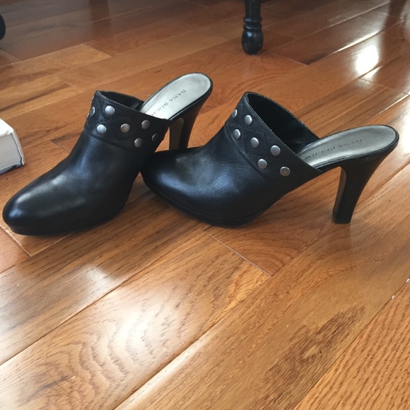 Clog-like heels