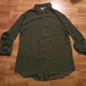 Bundle of 2 Sheer button up shirts green and aqua