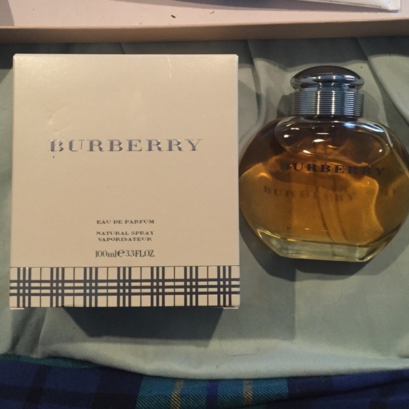 Burberry by Burberry Eau De Parfum (new)