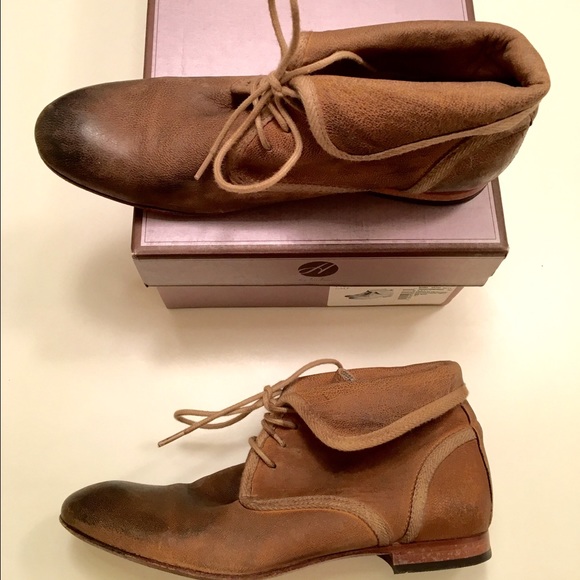 💍SOLD💍H by Hudson Distressed Ombre Ankle Boots - Picture 4 of 4