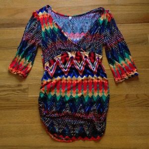 🌟Belly by Design Vibrant Colored Top