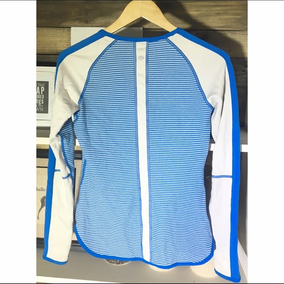 lululemon athletica Tops - Lululemon reversible long sleeve