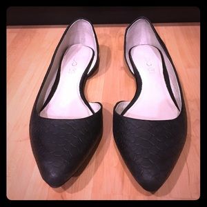ALDO Black Pointed Flats