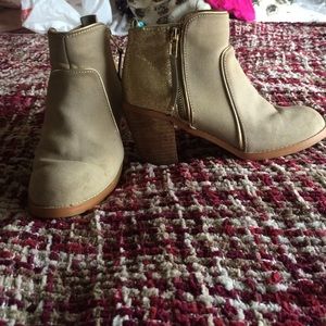 Ankle booties