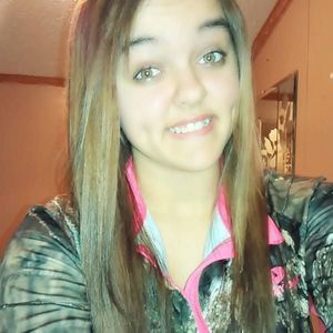 Meet your Posher, Briana