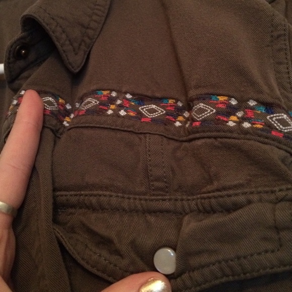 Roxy button up - Picture 2 of 3