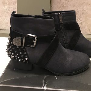 Vince Camuto Marcin black boots size 7.5 New